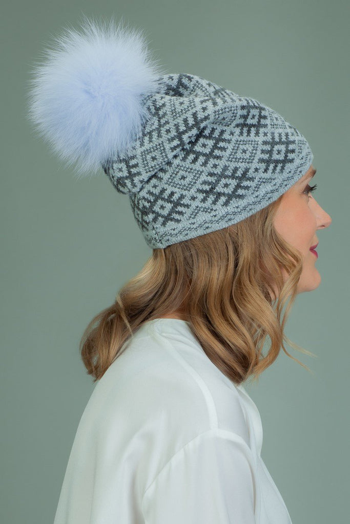 Slouchy Knit Wool Hat with Fur Pom-Pom in Rhombus Pattern - Gray