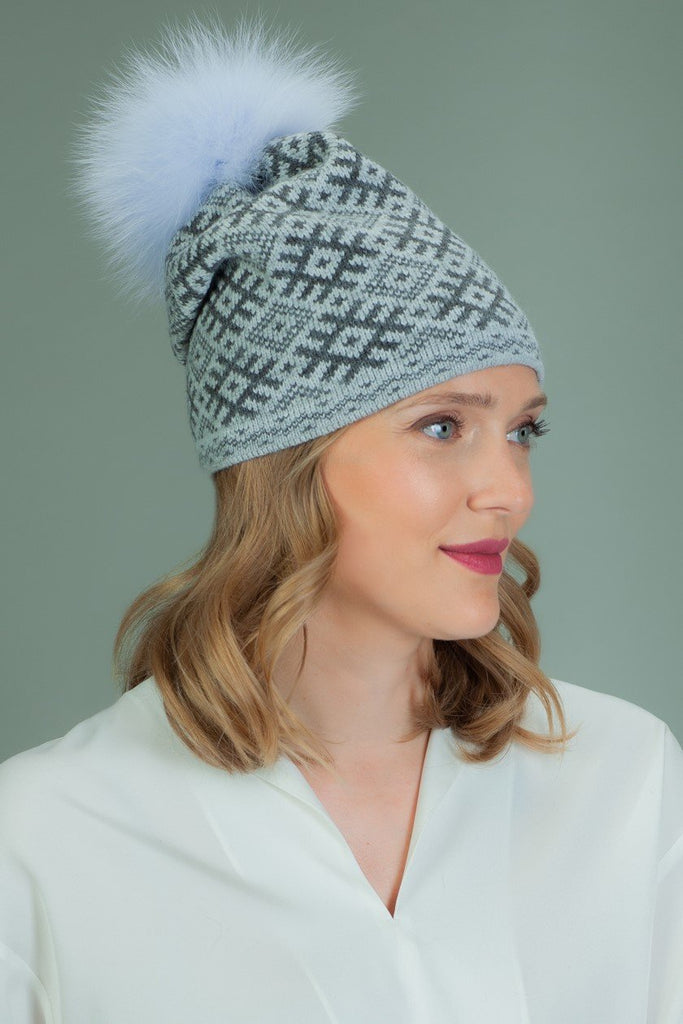 Slouchy Knit Wool Hat with Fur Pom-Pom in Rhombus Pattern - Gray